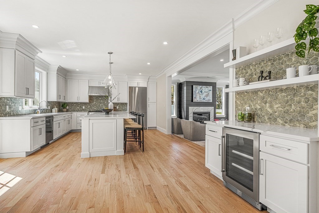 36 Patton Road Wellesley, MA 02482 - Photo 11 of 35