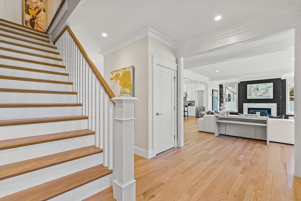 36 Patton Road Wellesley, MA 02482 - Photo 3 of 35