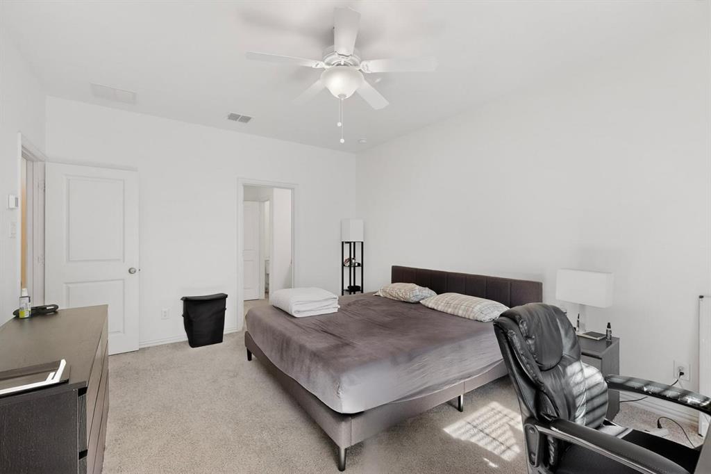 7546 Edgeware Road Dallas, TX 75228 - Photo 6 of 13 Primary