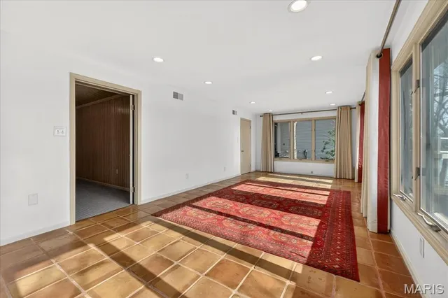 $825,000 | 23 Marquette Drive, Lake St. Louis, MO 63367