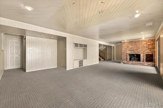 $825,000 | 23 Marquette Drive, Lake St. Louis, MO 63367