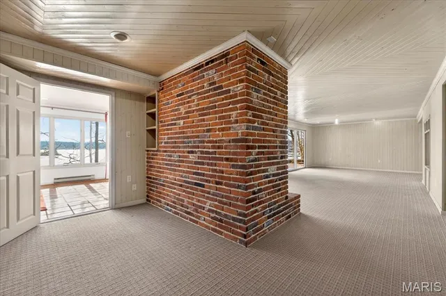 $825,000 | 23 Marquette Drive, Lake St. Louis, MO 63367