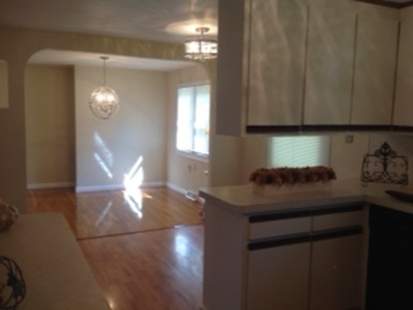 14 Upland Road Holyoke, MA 01040 - Photo 9 of 28 Gallery Image 9