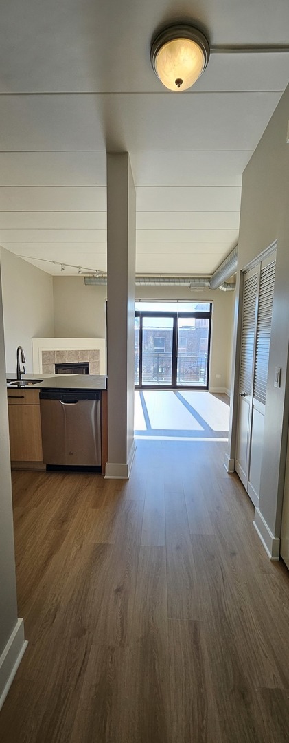 1155 West Madison Street, Unit 406 Chicago, IL 60607 - Photo 4 of 20