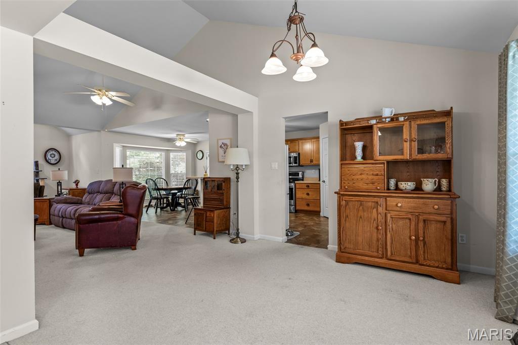 525 Jackson Way Pevely, MO 63070 - Photo 4 of 36