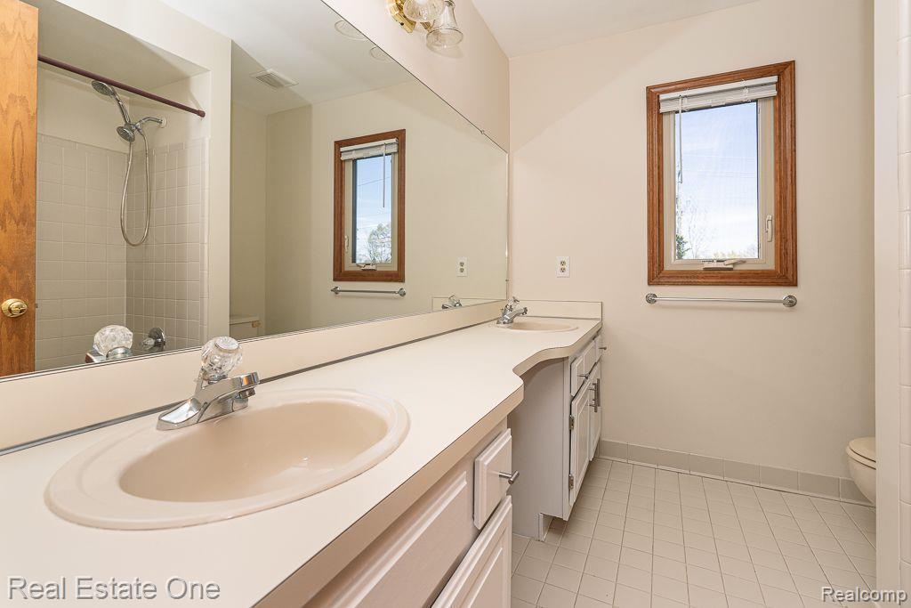 185 Windrift Rochester Hills, MI 48307 - Photo 31 of 51 Gallery Image 31