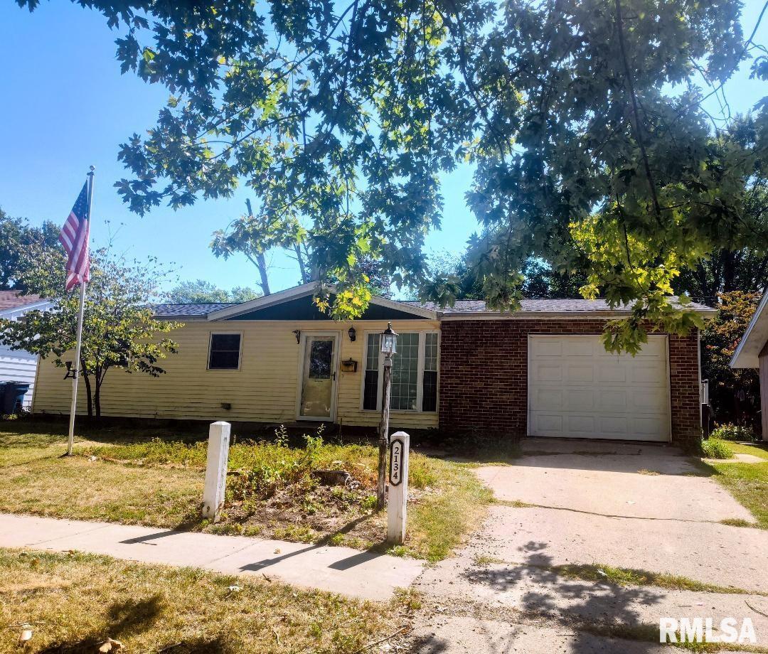 2134 West Lawrence Avenue Springfield, IL 62704 - Photo 1 of 11