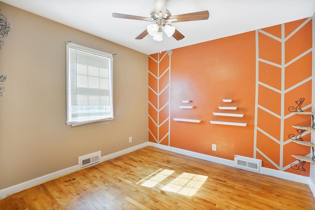 37 Stanhope Road Springfield, MA 01109 - Photo 14 of 17 Gallery Image 14