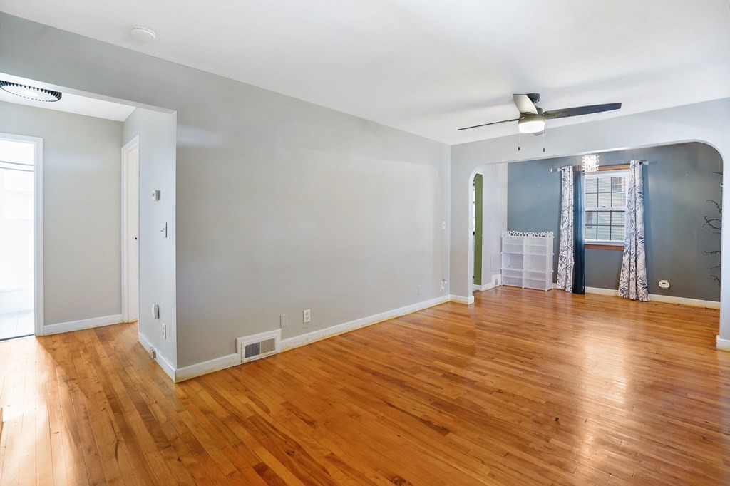 37 Stanhope Road Springfield, MA 01109 - Photo 7 of 17 Gallery Image 7
