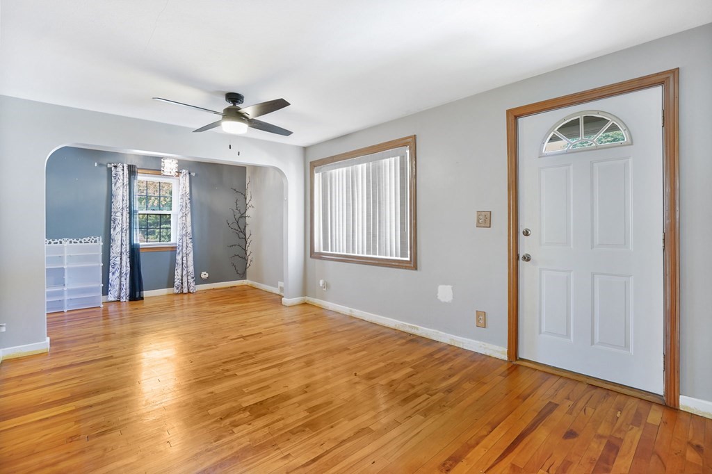 37 Stanhope Road Springfield, MA 01109 - Photo 10 of 17 Gallery Image 10