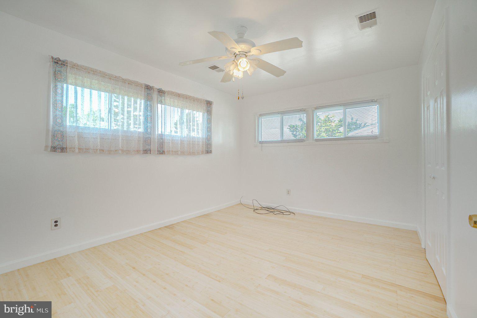 5922 Robindale Road Baltimore, MD 21228 - Photo 15 of 29 Primary Bedroom