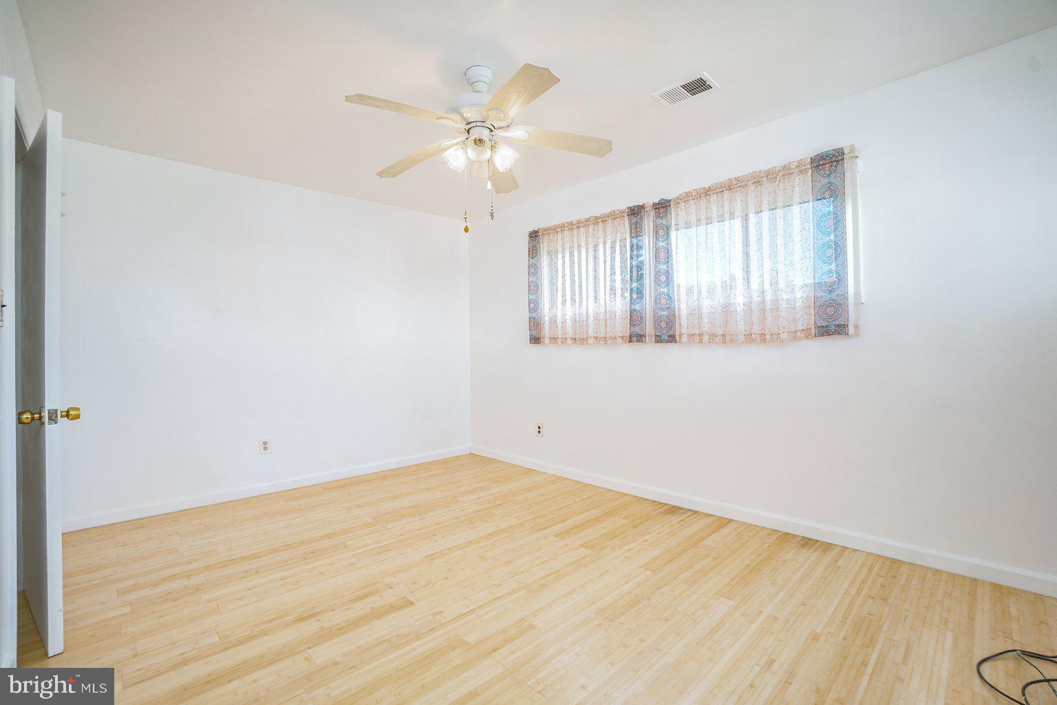 5922 Robindale Road Baltimore, MD 21228 - Photo 17 of 29