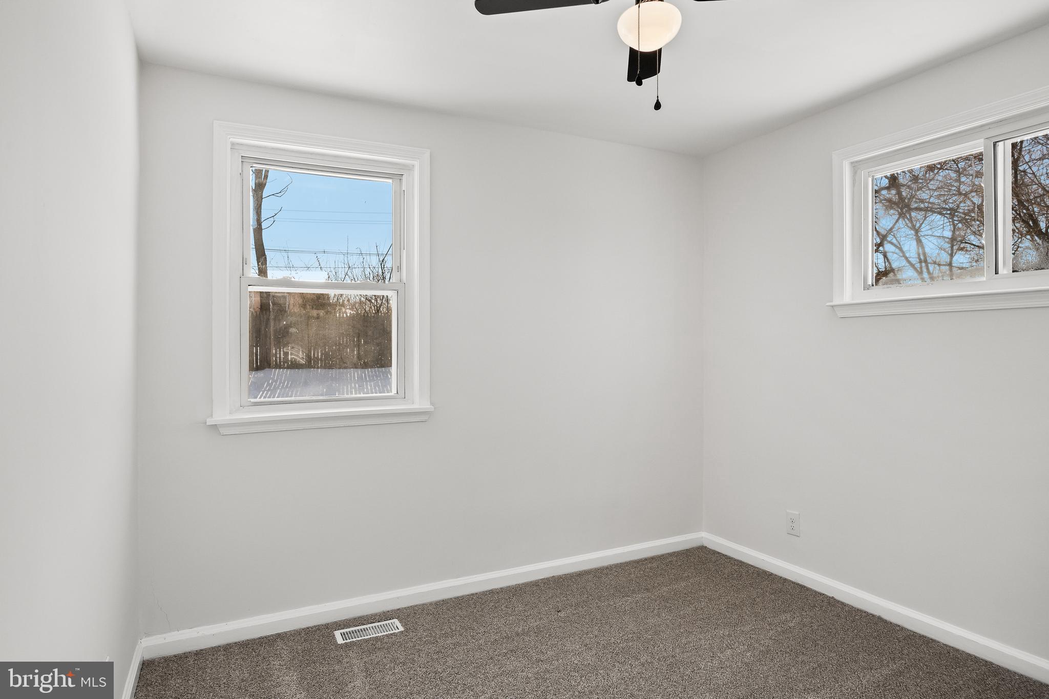 605 Tait Road Somerdale, NJ 08083 - Photo 14 of 17