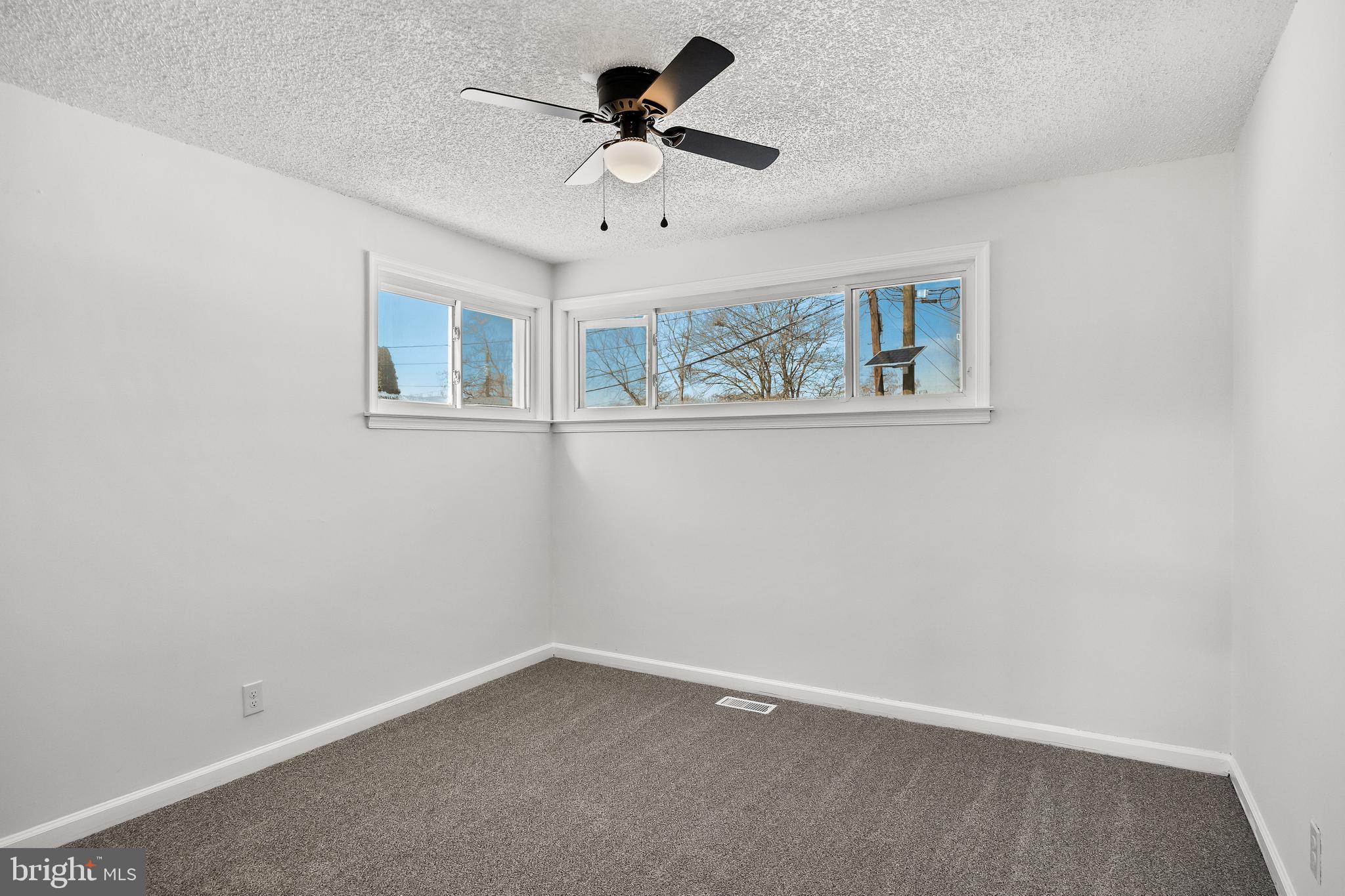 605 Tait Road Somerdale, NJ 08083 - Photo 15 of 17