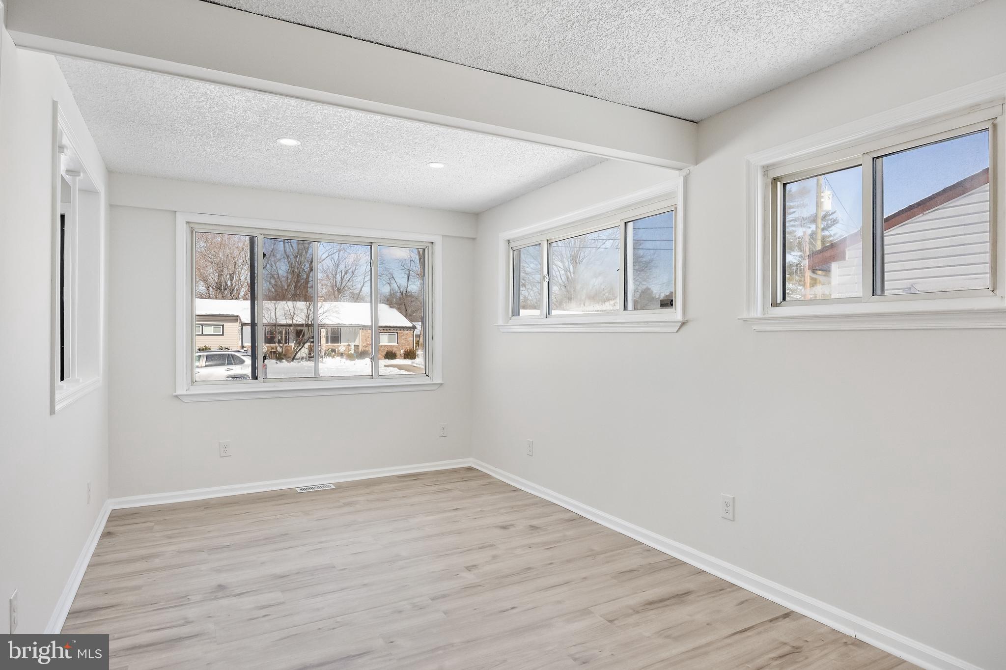 605 Tait Road Somerdale, NJ 08083 - Photo 8 of 17