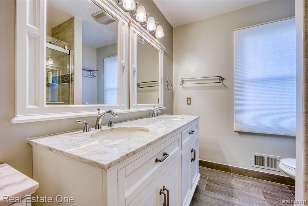 1698 Snowden Circle Rochester Hills, MI 48306 - Photo 14 of 27