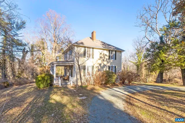 a view of a house with a big yard