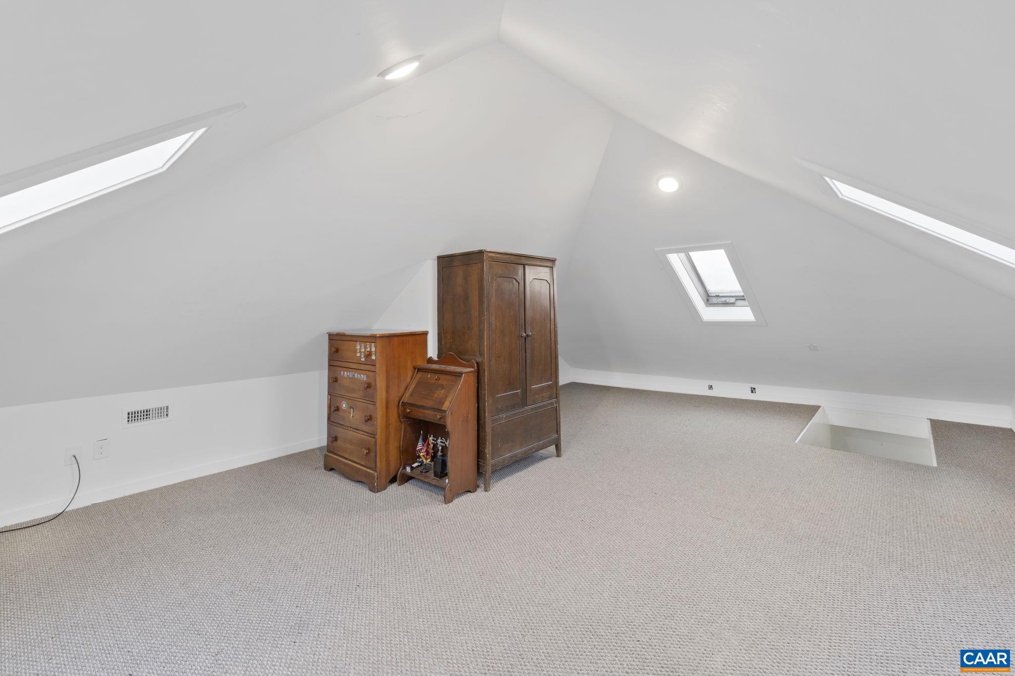 5515 Gordonsville Road Keswick, VA 22947 - Photo 41 of 74