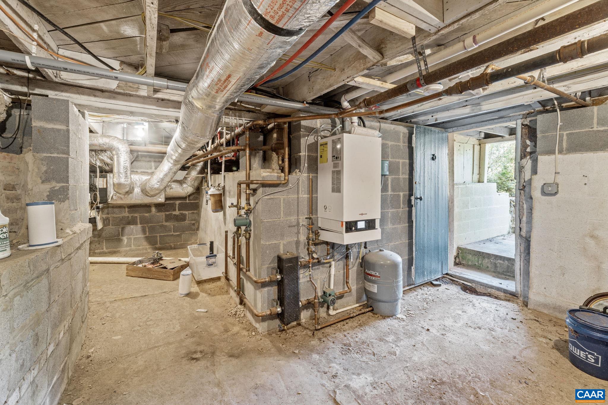 5515 Gordonsville Road Keswick, VA 22947 - Photo 44 of 74