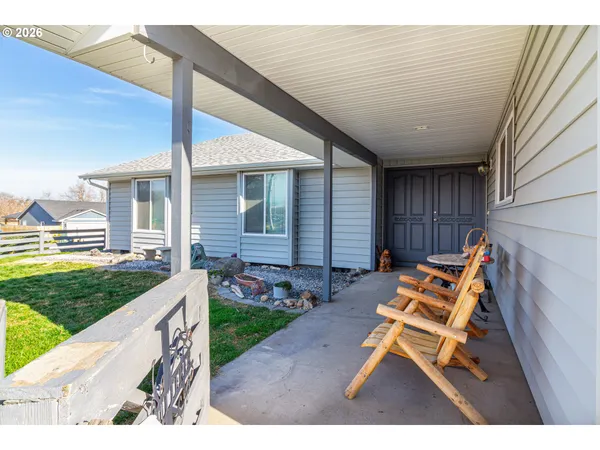 $424,900 | 305 Southeast 9th Drive, Hermiston, OR 97838