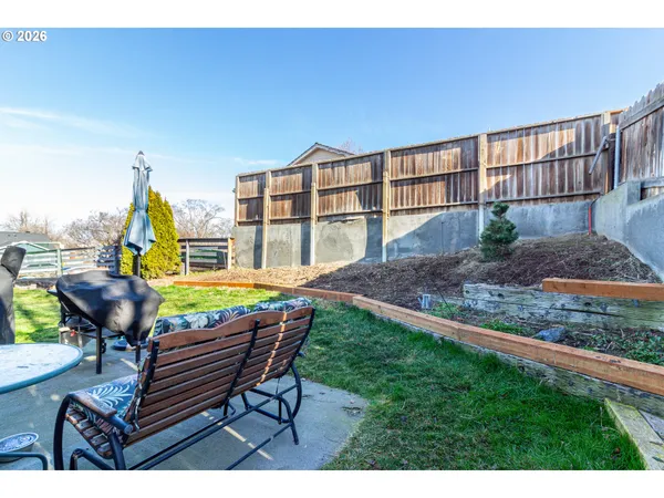 $424,900 | 305 Southeast 9th Drive, Hermiston, OR 97838