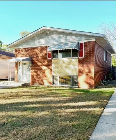 $132,500 | 14038 South Saginaw Avenue, Burnham, IL 60633