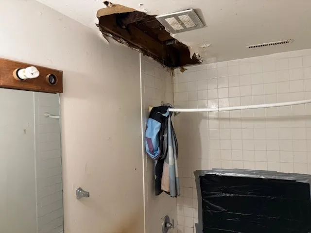 $132,500 | 14038 South Saginaw Avenue, Burnham, IL 60633