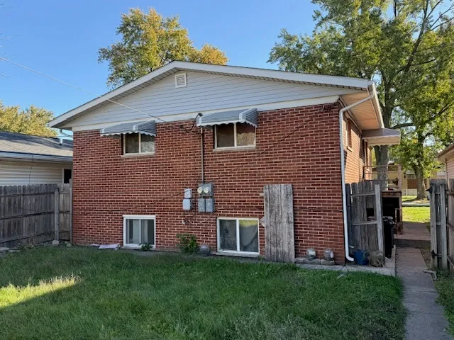 $132,500 | 14038 South Saginaw Avenue, Burnham, IL 60633