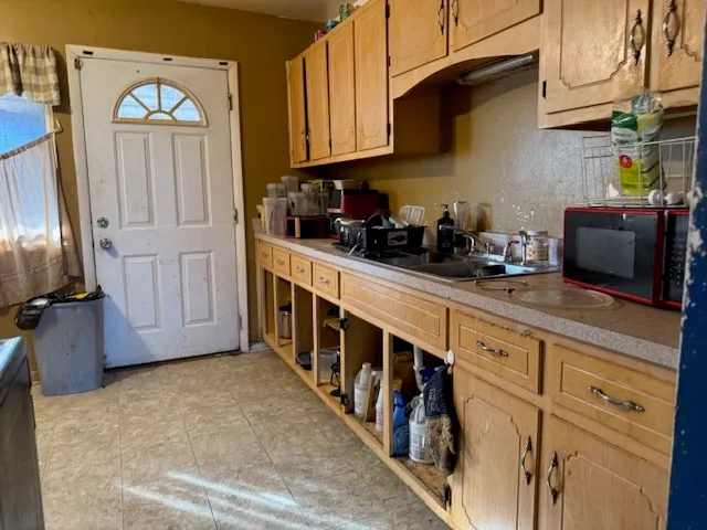 $132,500 | 14038 South Saginaw Avenue, Burnham, IL 60633