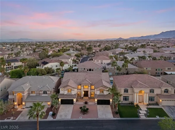 $1,229,900 | 8929 Glenistar Gate Avenue, Las Vegas, NV 89143