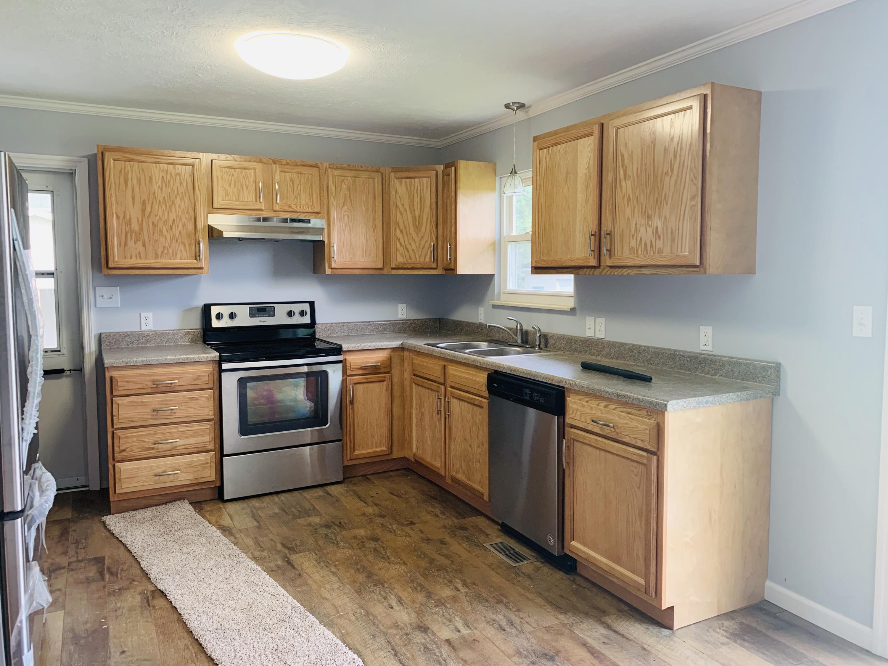 404 Russell Road South New Tazewell, TN 37825 - Photo 12 of 20 7F1571F0-4630-4372-AB97-CEE35EE04881