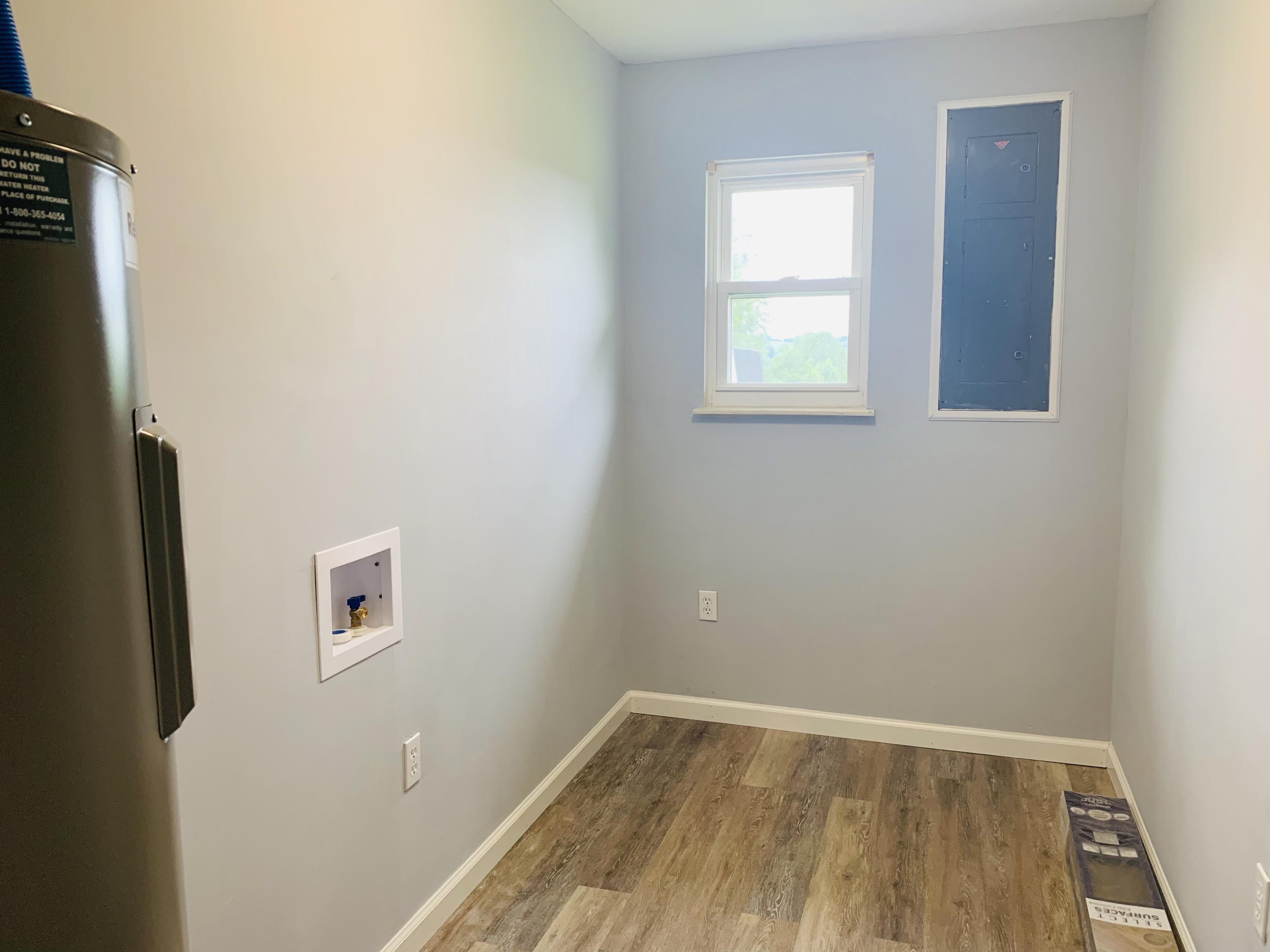 404 Russell Road South New Tazewell, TN 37825 - Photo 15 of 20 A839F535-C8E0-47BB-9F0E-6D561AC6B308