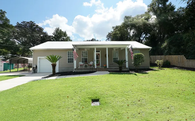 $425,000 | 703 Cypress Drive, Niceville, FL 32578