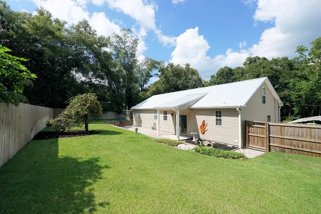 $425,000 | 703 Cypress Drive, Niceville, FL 32578