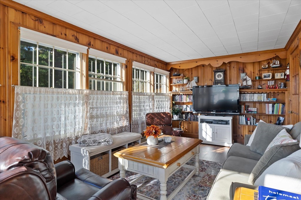16 Main Street Sturbridge, MA 01566 - Photo 9 of 39 a living room with furniture and a flat screen tv