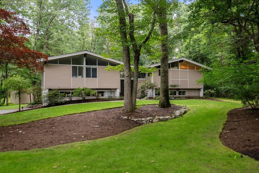 9 Indian Ridge Road Natick, MA 01760 - Photo 2 of 29 Gallery Image 2