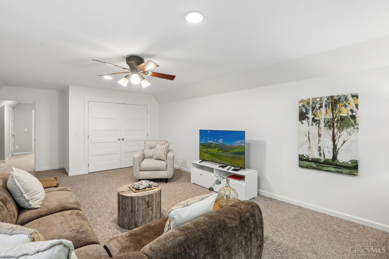 538 Lang Road Cincinnati, OH 45244 - Photo 23 of 43