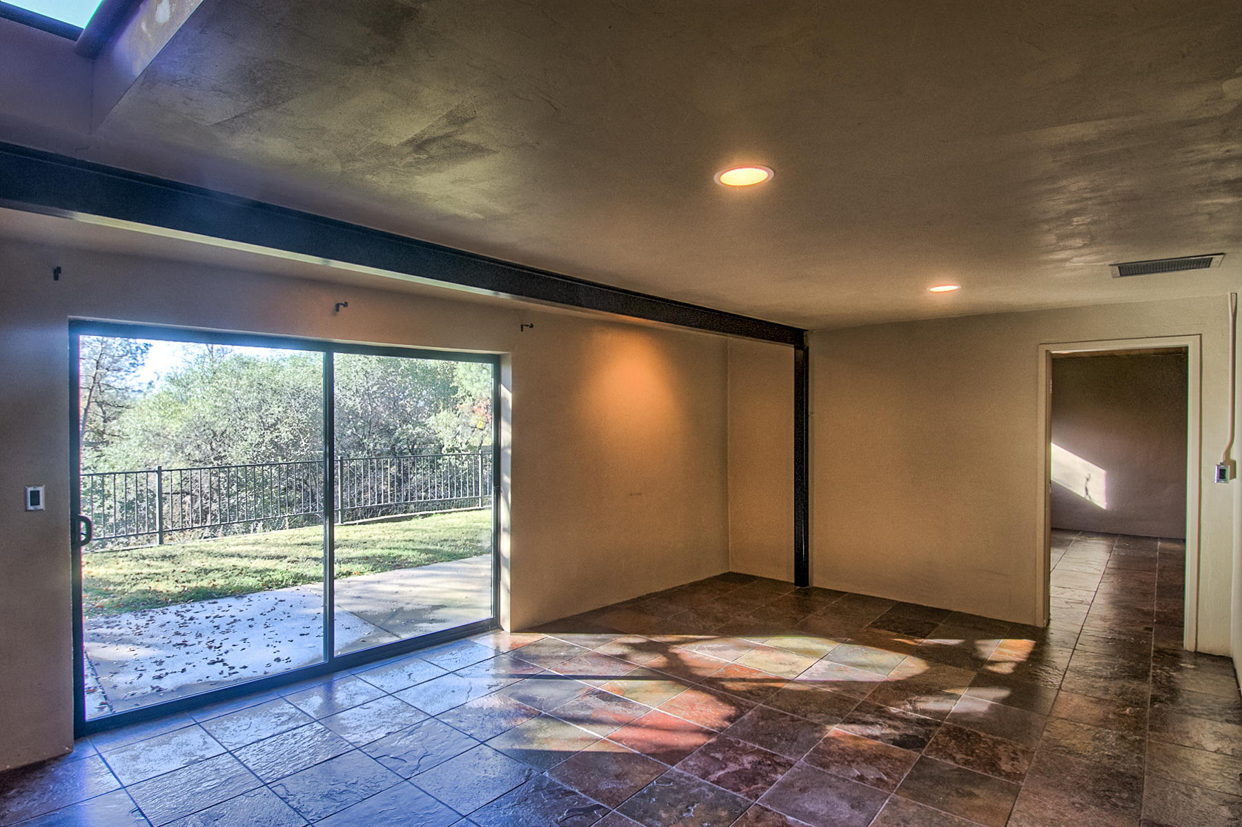 1635 Barbara Road Redding, CA 96003 - Photo 19 of 27 barbara-129