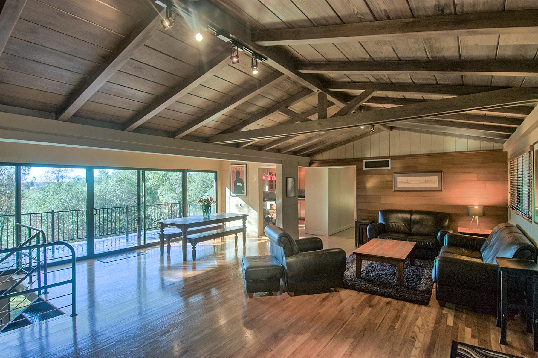 1635 Barbara Road Redding, CA 96003 - Photo 6 of 27 barbara-106