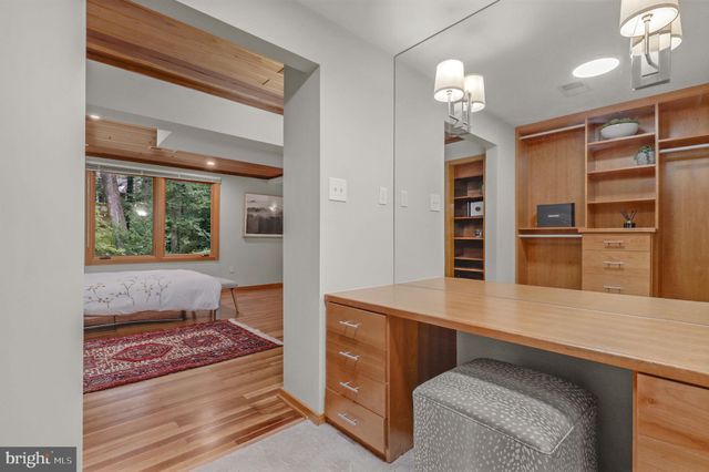 $1,850,000 | 6921 Ayr Lane, Bethesda, MD 20817