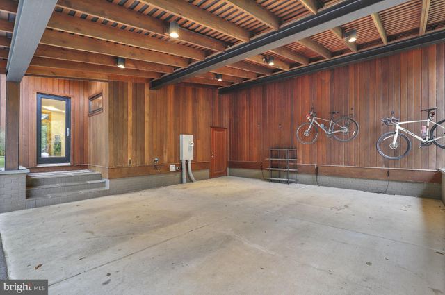 $1,850,000 | 6921 Ayr Lane, Bethesda, MD 20817