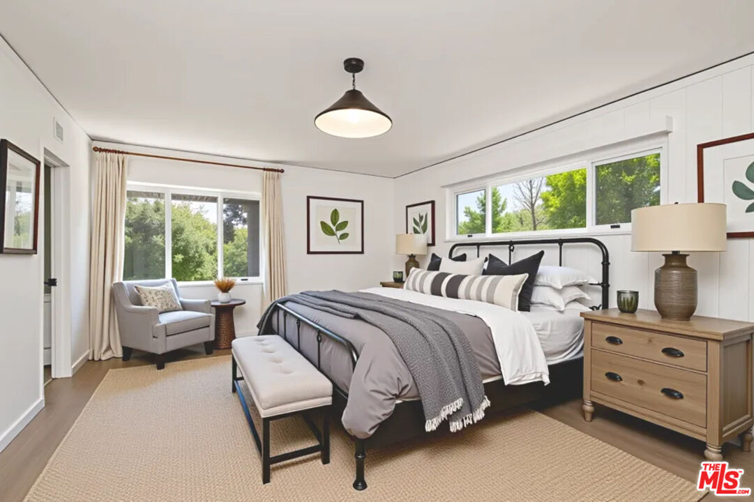 1053 Maroney Lane Pacific Palisades, CA 90272 - Photo 12 of 23