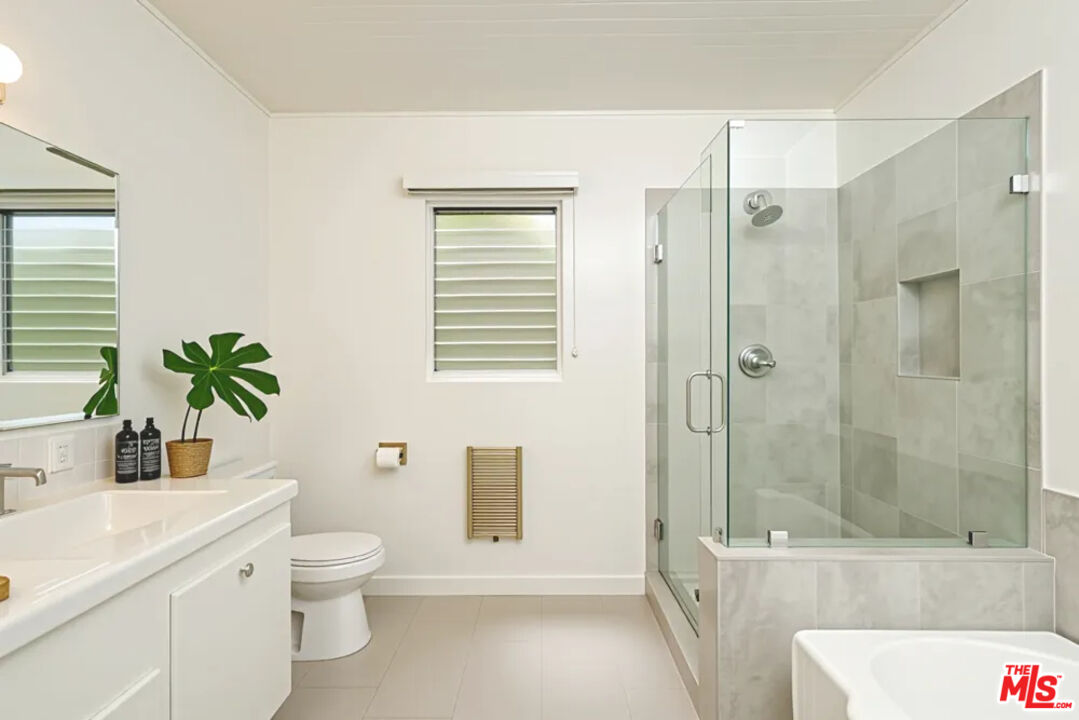 1053 Maroney Lane Pacific Palisades, CA 90272 - Photo 19 of 23