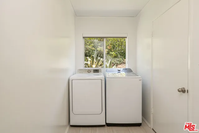 $2,800,000 | 1053 Maroney Lane, Pacific Palisades, CA 90272