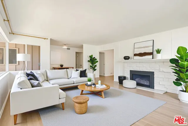 $2,800,000 | 1053 Maroney Lane, Pacific Palisades, CA 90272