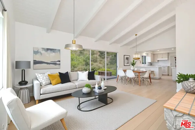 $2,800,000 | 1053 Maroney Lane, Pacific Palisades, CA 90272