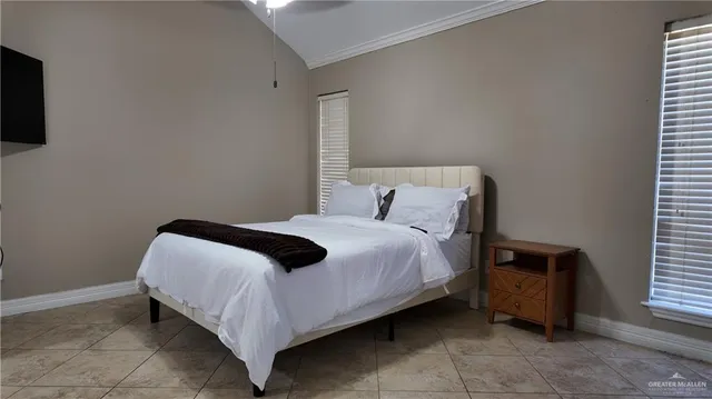 $1,500 | 1809 Highland Park Avenue, Mission, TX 78572