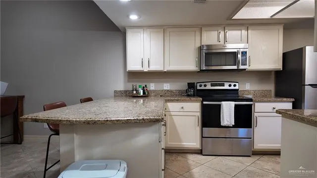 $1,500 | 1809 Highland Park Avenue, Mission, TX 78572