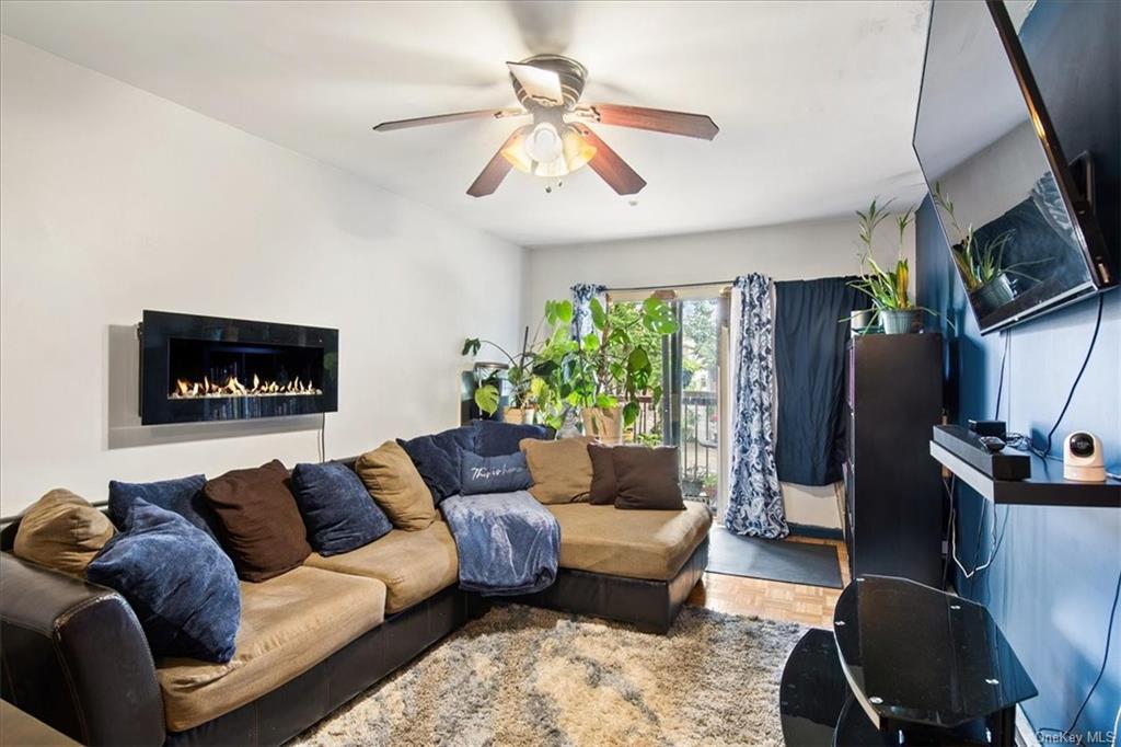 724 East 221st St Unit 2B  