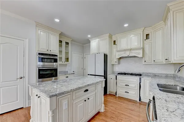 $799,900 | 5137 Cabot Creek Drive, Buford, GA 30518